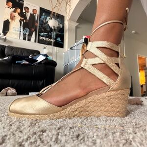 Vionic espadrille wedge sandals